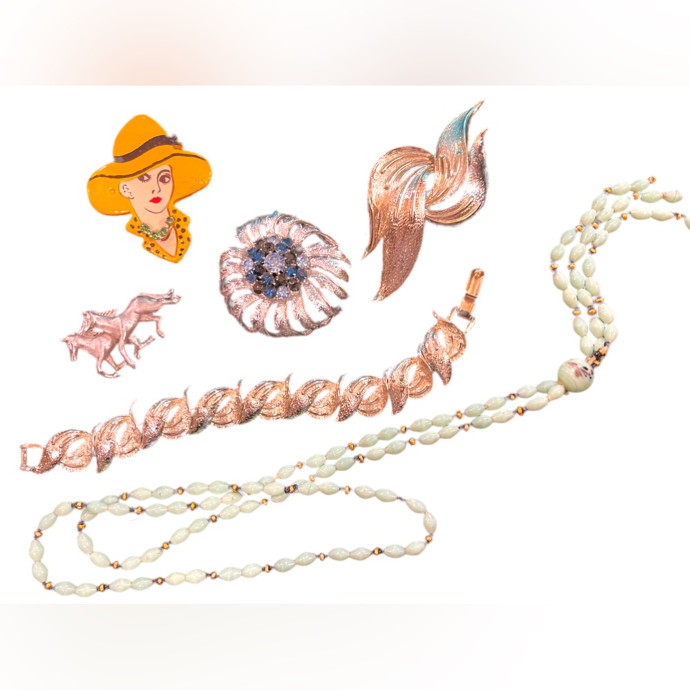 Vintage Jewelry LOT Coro Figural crystals bracelwt brooches glass necklace